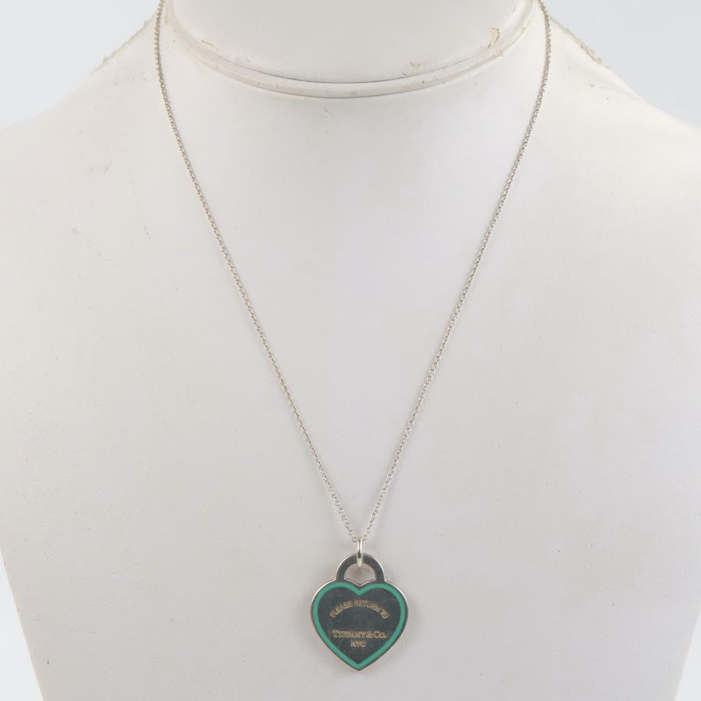 Tiffany & Co. Sterling Silver Enamel Heart Tag Return To Tiffany Necklace