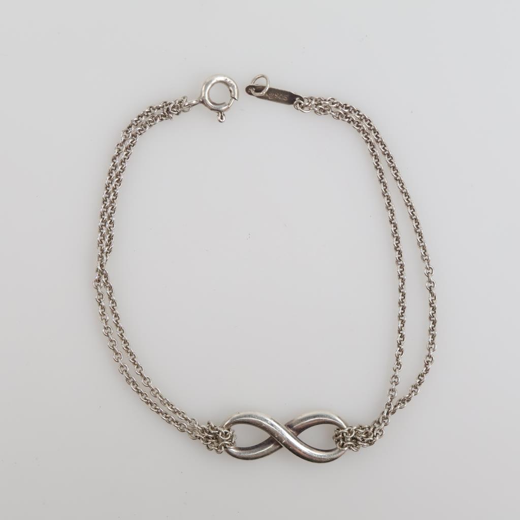 Tiffany&Co Sterling Silver Figure Eight Bracelet With Double Chain