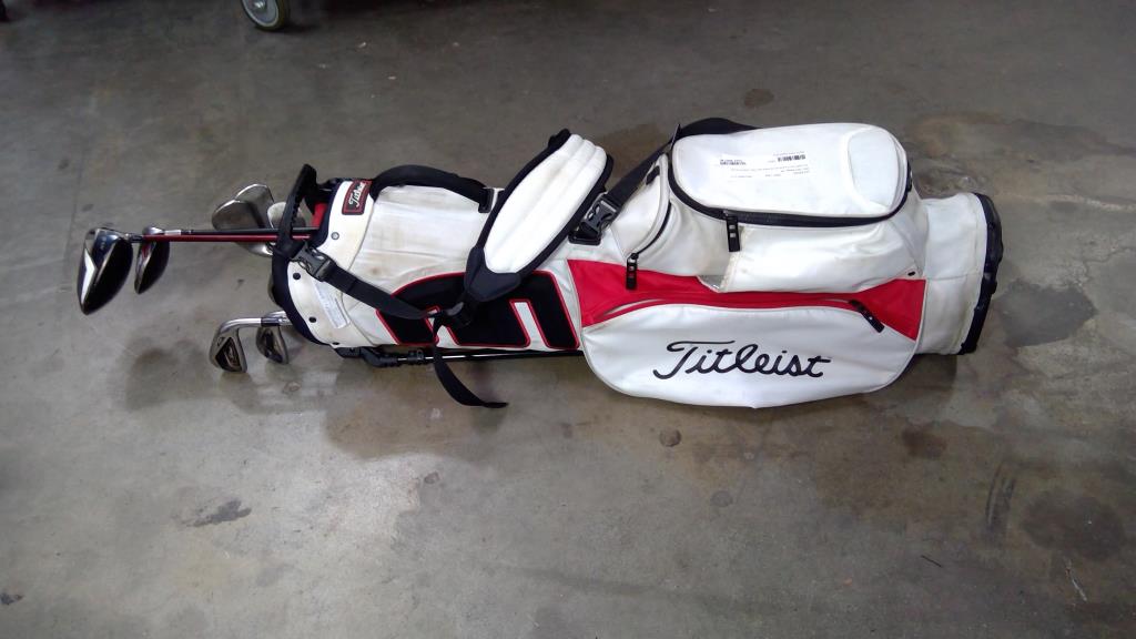 Titleist Bag With Iron, Wedge, Driver, And More, 9 Pieces