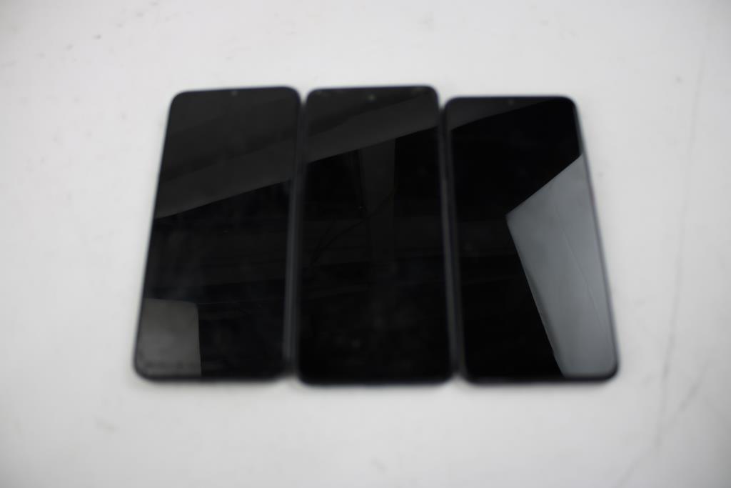 T-Mobile, Motorola, BLU Cell Phone Lot, 3 Pieces, Sold For Parts