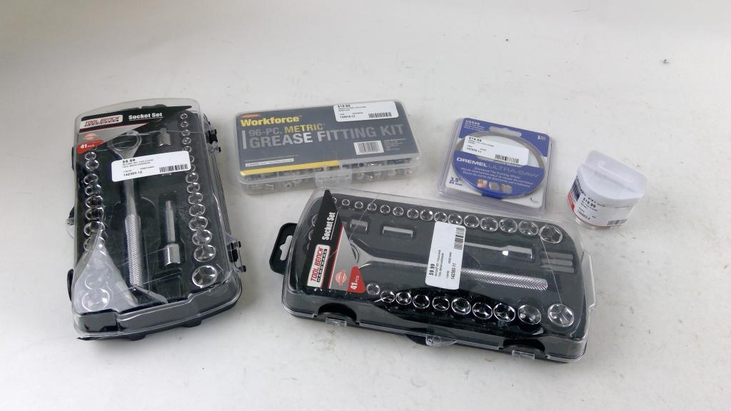 Tool Bench Socket Set And More 5 Pieces