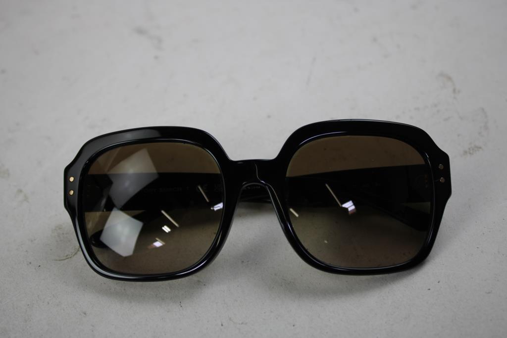 Tory Burch Squared Black Framed With Dark Brown Gradient Lenses Sunglasses