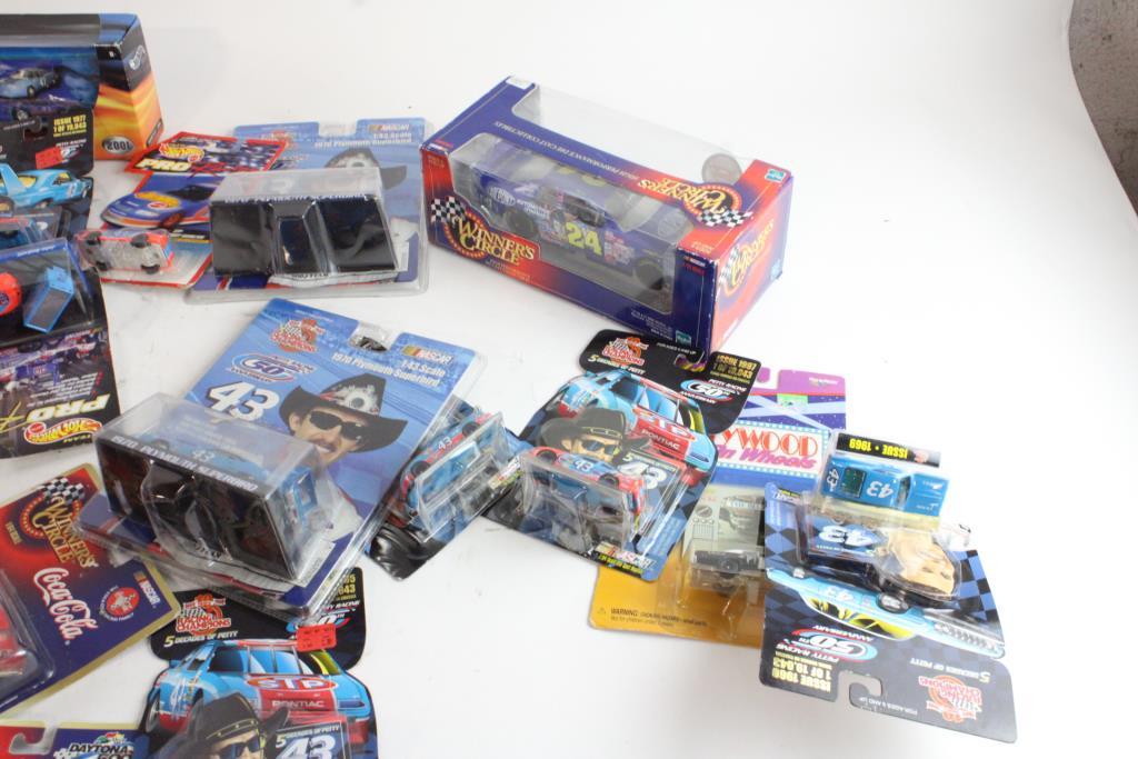 Toy Car Bulk Lot, 20+ Pieces Property Room