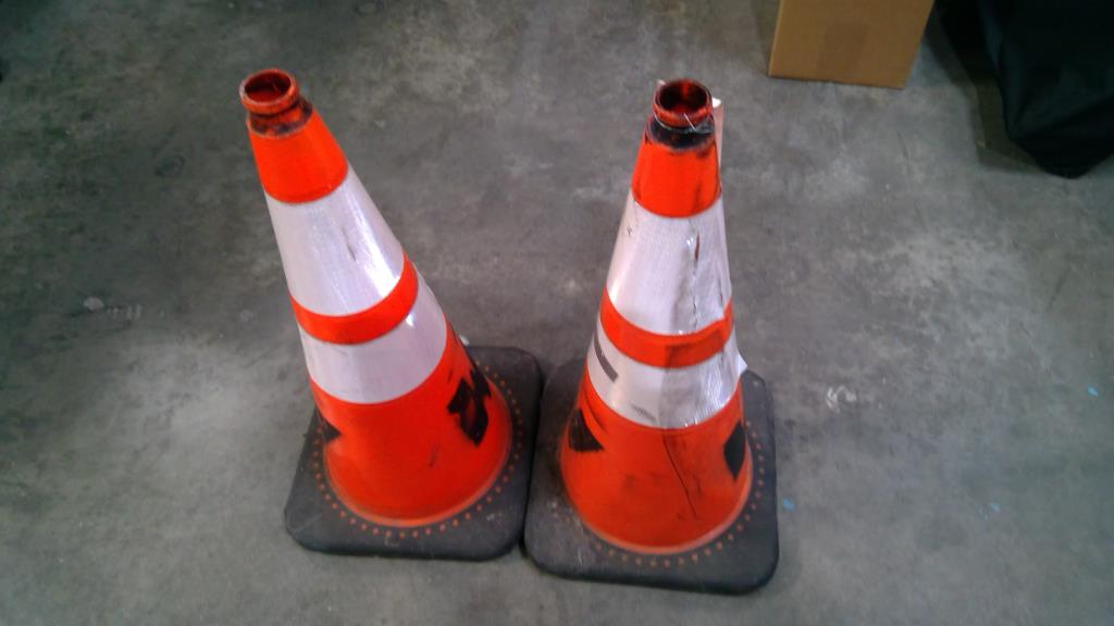 Traffic Safety Cone 28", 2 Pieces
