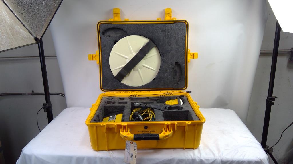 Trimble Site Postioning System 855 GPS In Yellow Case