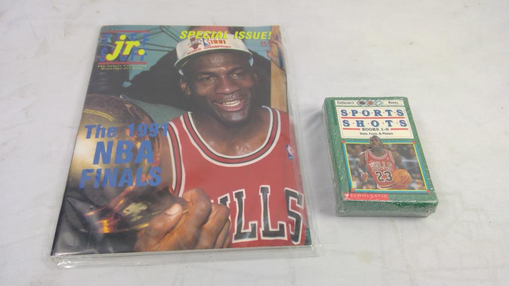 Tuff Stuff Jr Magazine, Scholastic 6 Mini Book Set