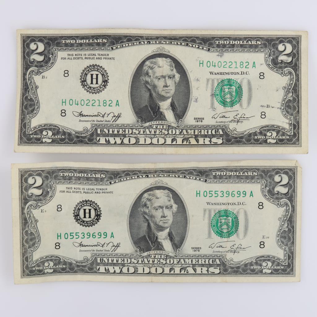 Two 1976 US Federal Reserve Note 2 Dollar Bills