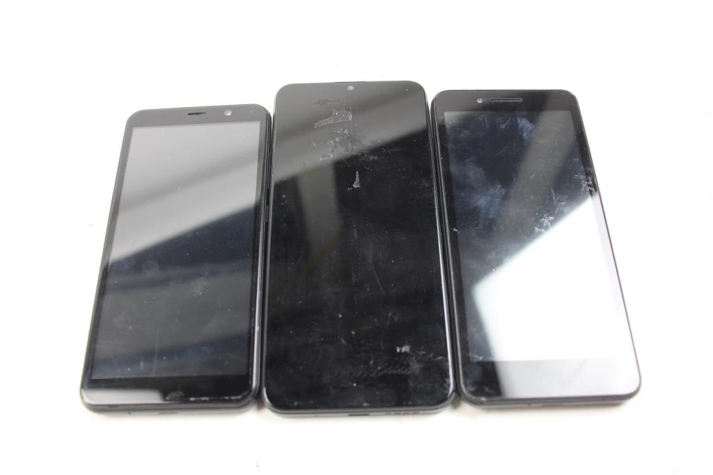 Umx, Maxwest, Cell Phone Lot, 3 Pieces, Sold For Parts
