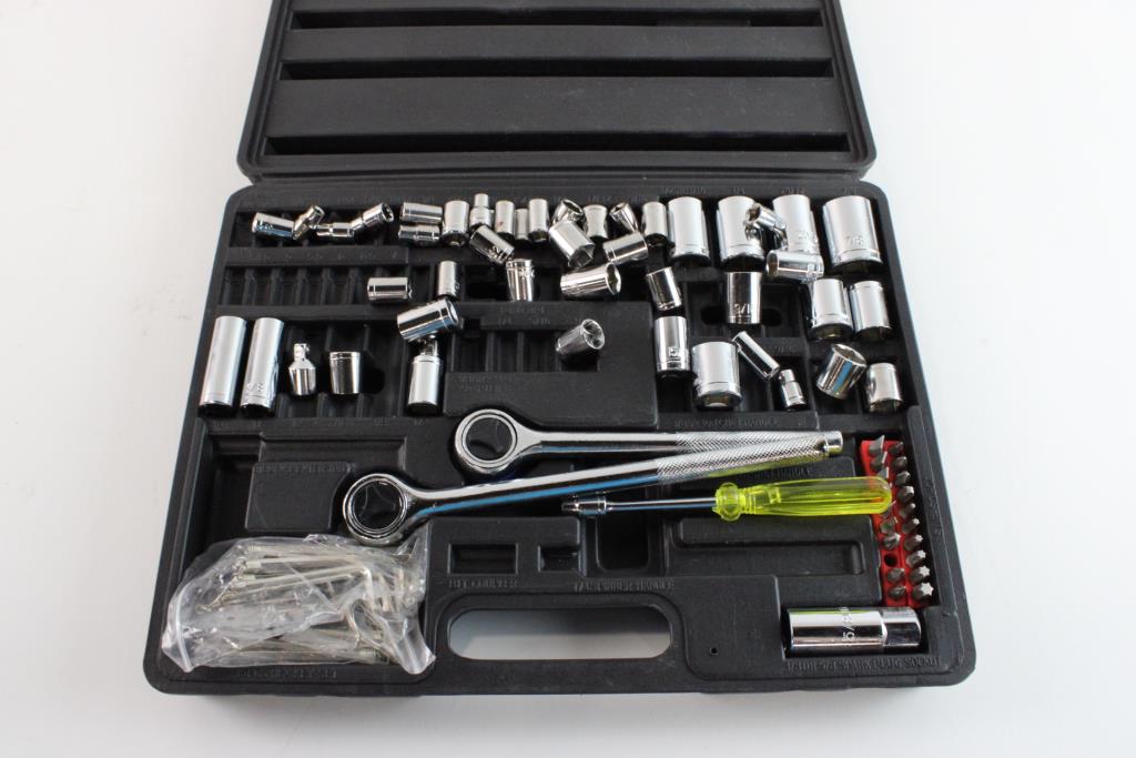 Unbranded Ratchet Set Property Room