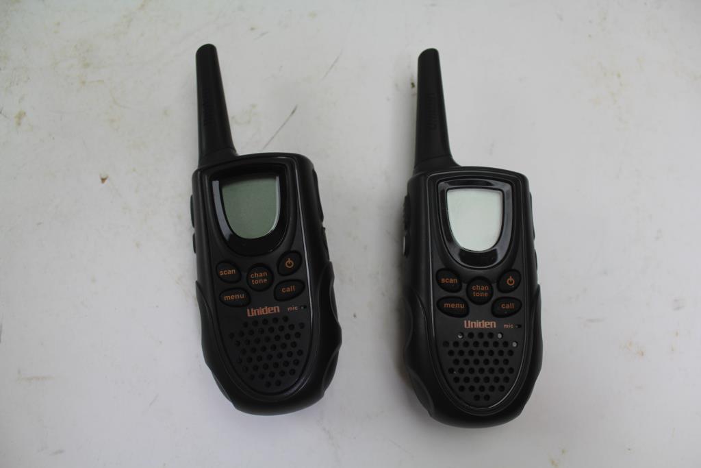 Uniden GMR10382 Two Way Radio Walkie Talkie 2 Items Property Room