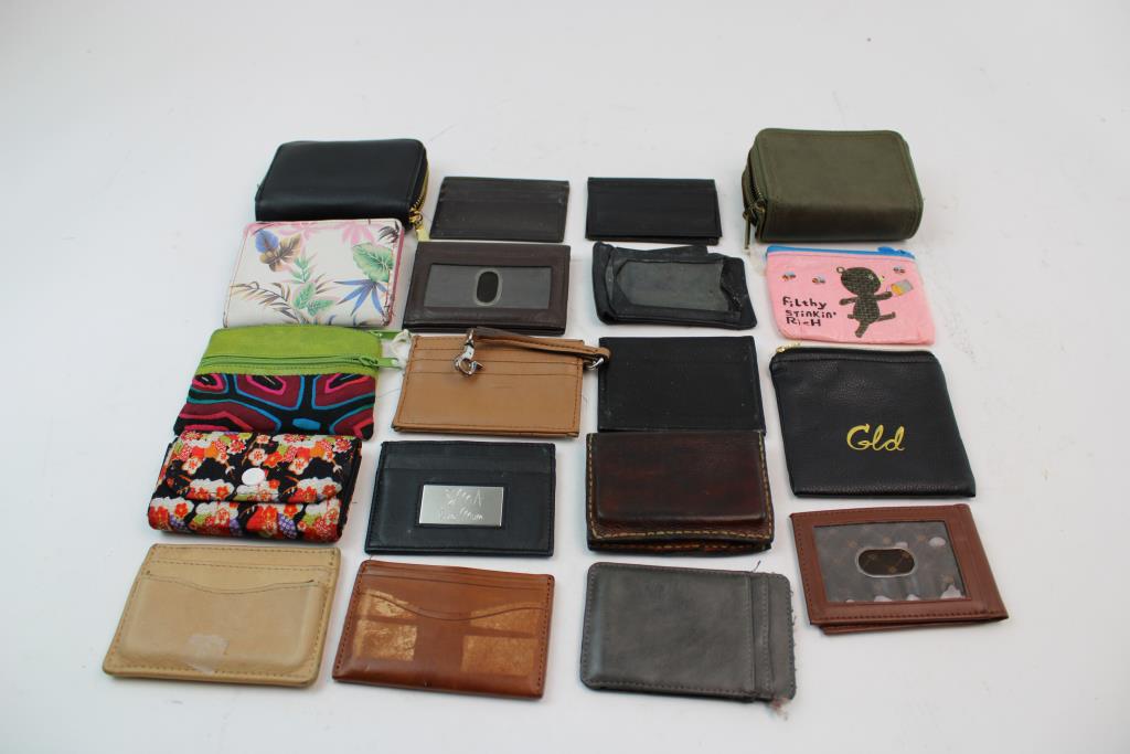 universal thread wallet