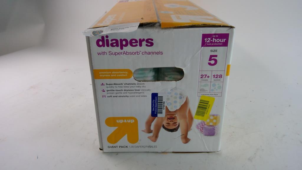 Up&Up Giant Pack Diapers, Size 5 Property Room