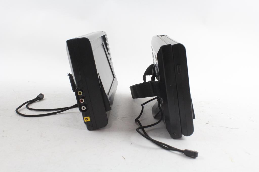 Venturer Portable DVD Player, With Second Screen, 2 Pieces Property Room