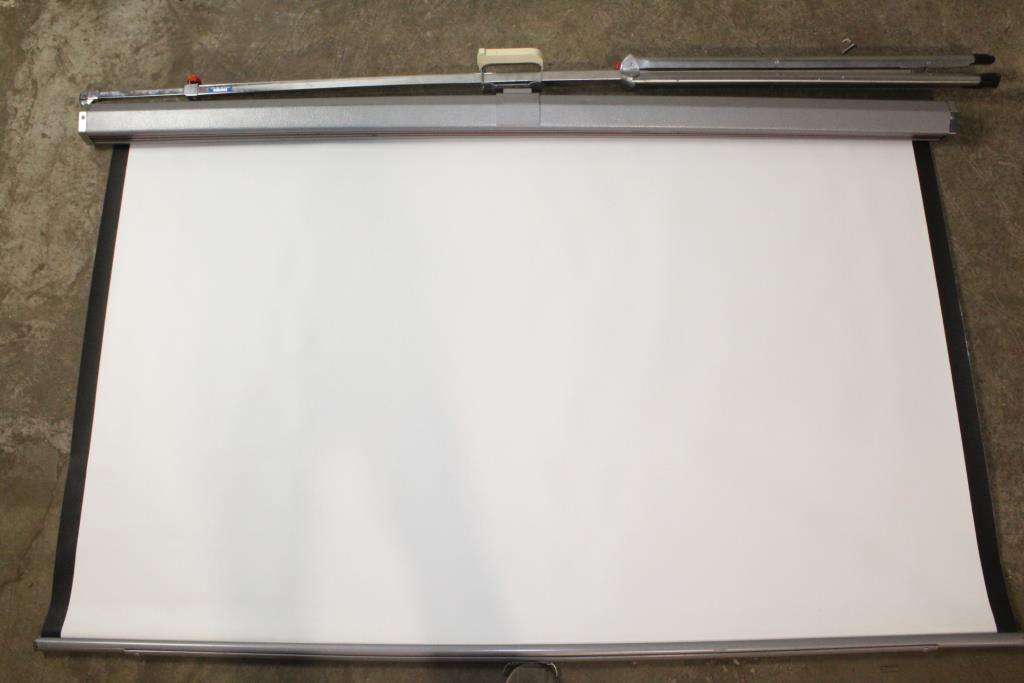 Versatol DaLite Pull Down Projector Screen Property Room