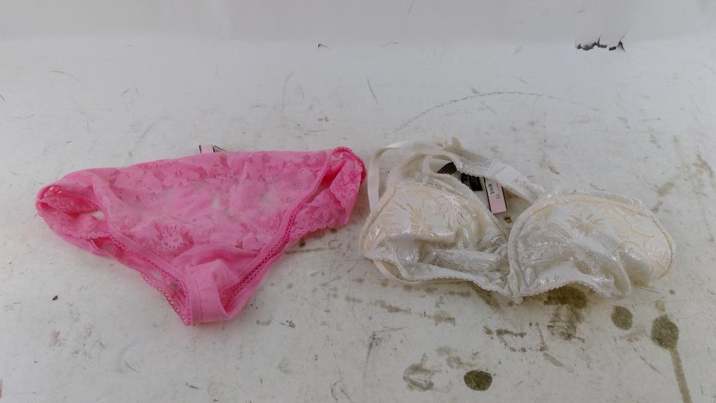 Victoria's Secret Bra And More 2 Pieces