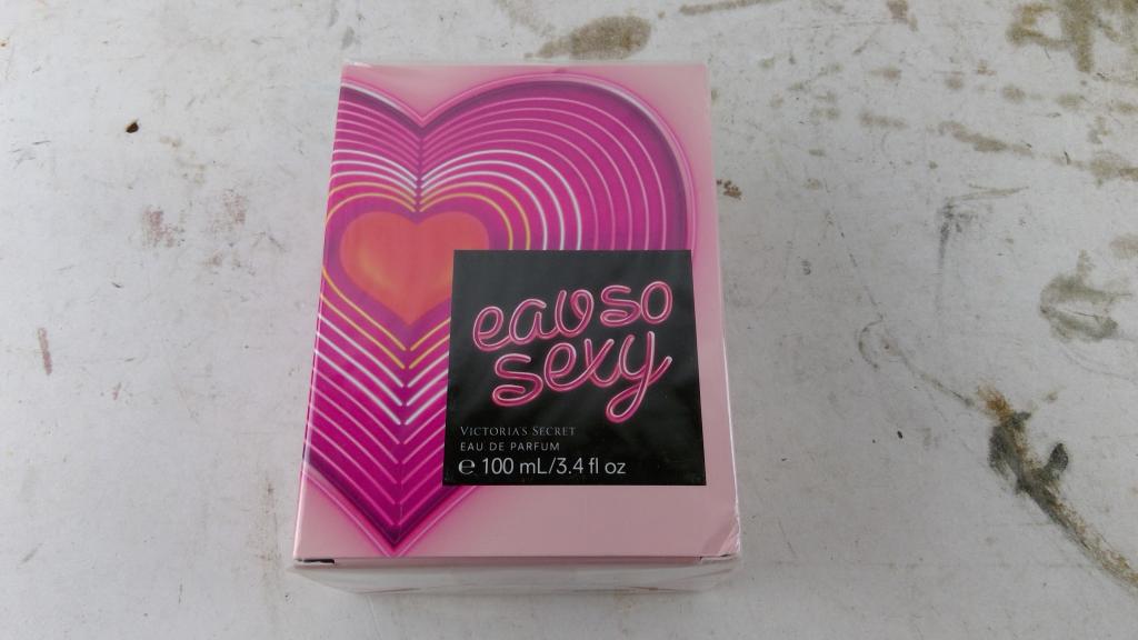 Victoria's Secret Eau So Sexy Perfume