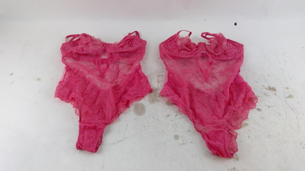 Victoria's Secret Lingerie Size M 2 Pieces