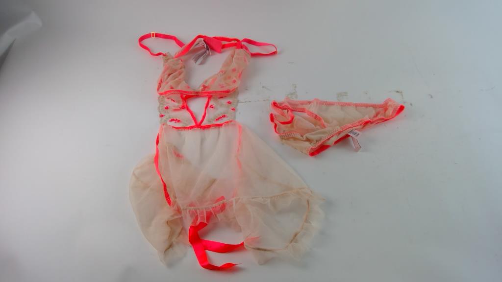 Victoria's Secret Lingerie, Size XL Property Room