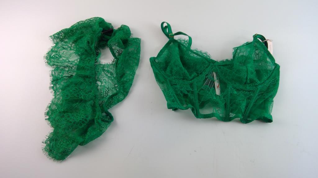 Victoria's Secret Lingerie, Size XL Property Room