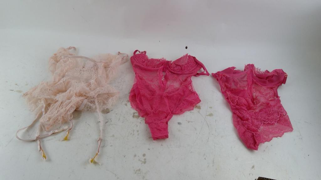 Victoria's Secret Lingerie Size XS 3 Pieces