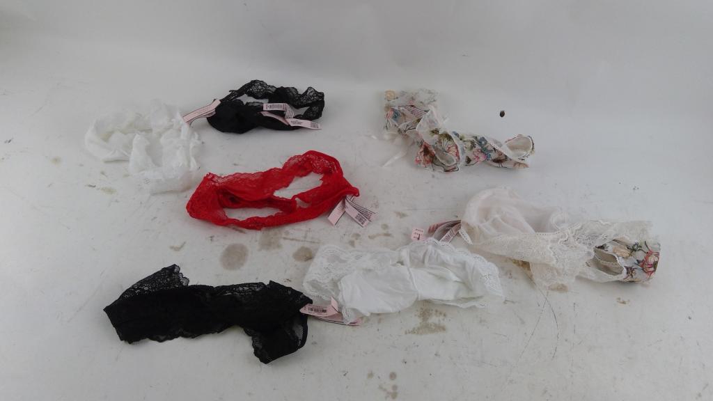 Victoria's Secret Underwear Size M 5+ Pieces