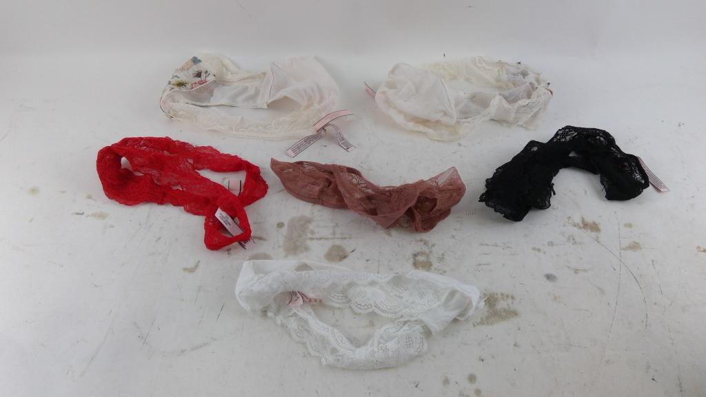 Victoria's Secret Underwear Size M 5+ Pieces