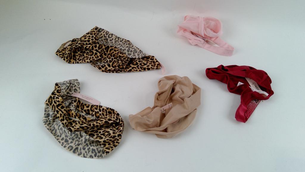 Victoria's Secret Underwear Size M 5 Pieces