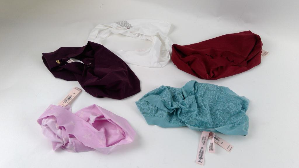 Victoria's Secret Underwear Size M 5 Pieces