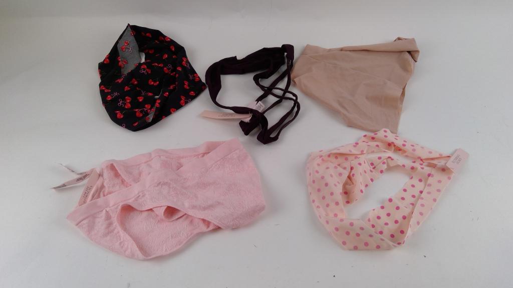 Victoria's Secret Underwear Size M 5 Pieces