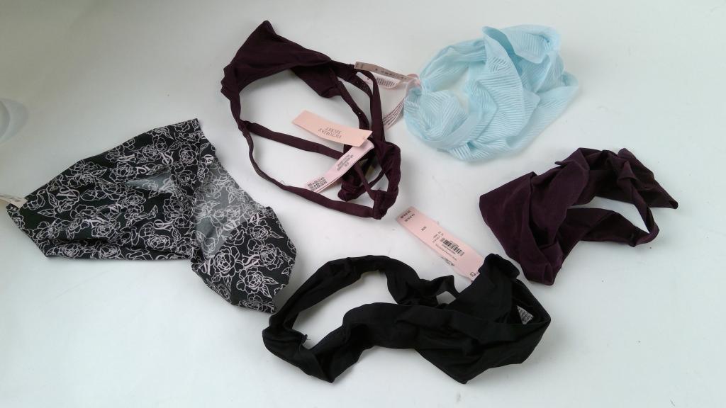 Victoria's Secret Underwear Size M 5 Pieces