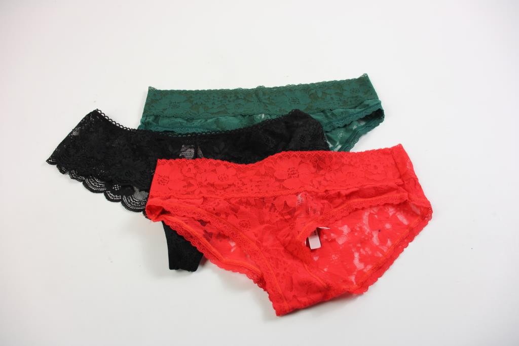 Victoria's Secret Underwear, SizeM , 5+ Pieces Property Room
