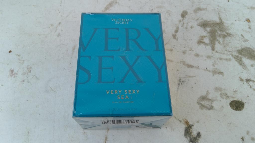 Victoria's Secret Very Sexy Sea Perfume