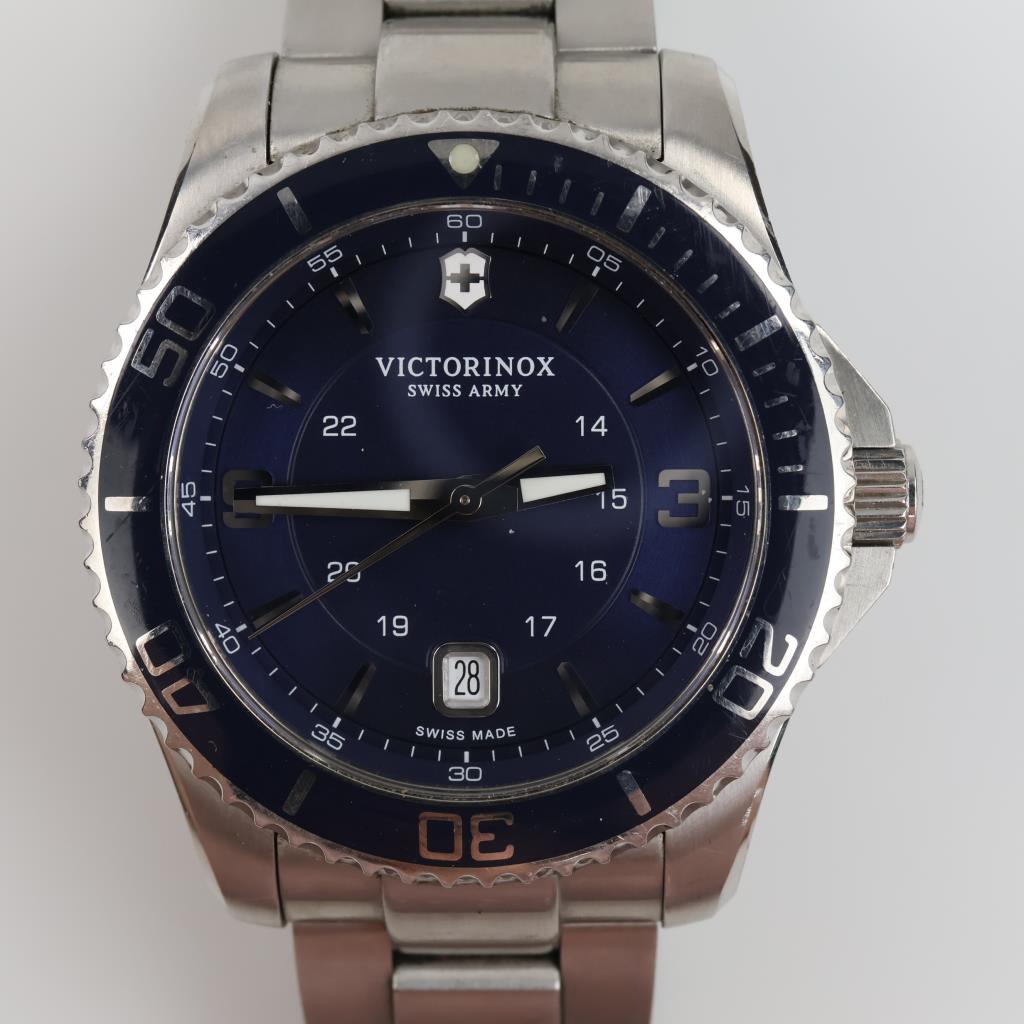Victorinox Diver's Maverick Watch