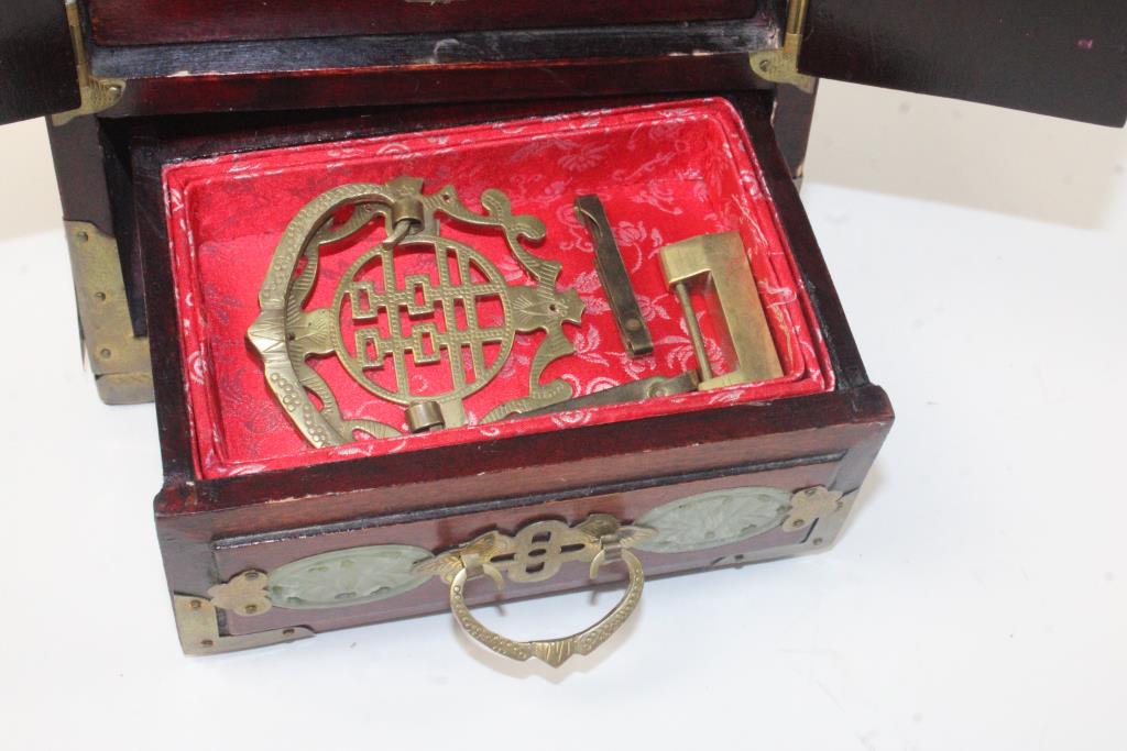 Vintage Serpentine Mounted Chinese Jewelry Box | Property Room