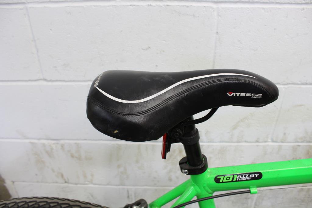 Vitesse 701 Road Bike | Property Room