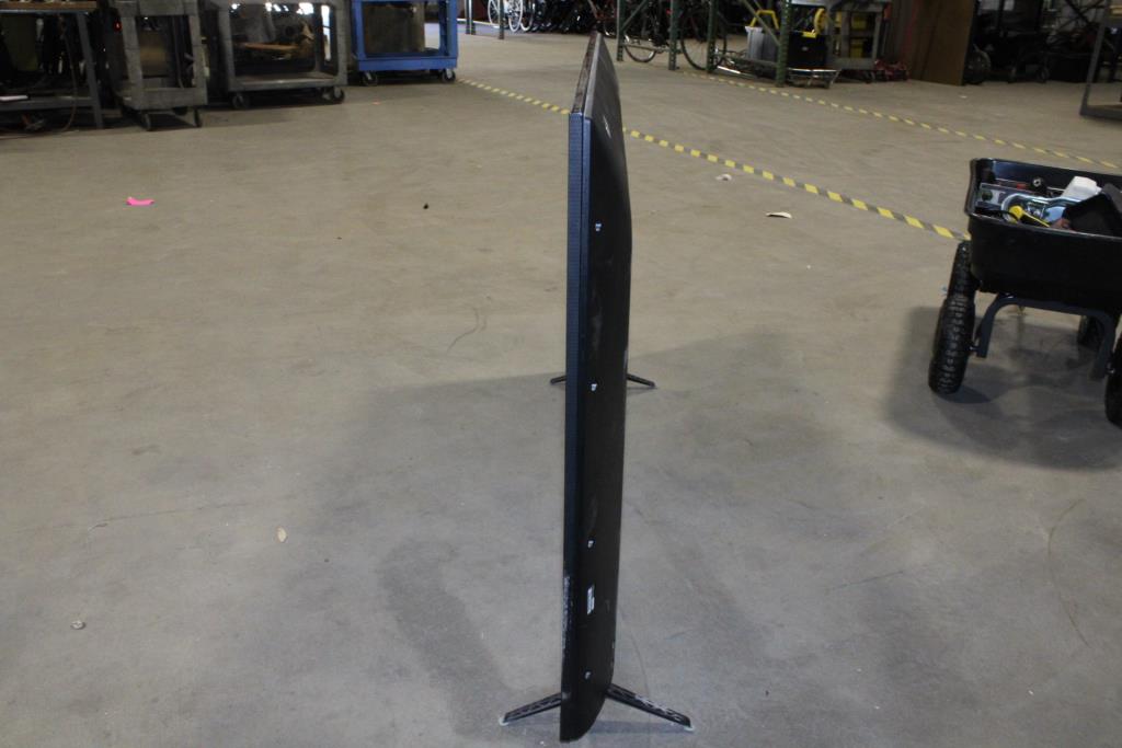 Vizio 60" Class 4K UHD Smart TV Property Room