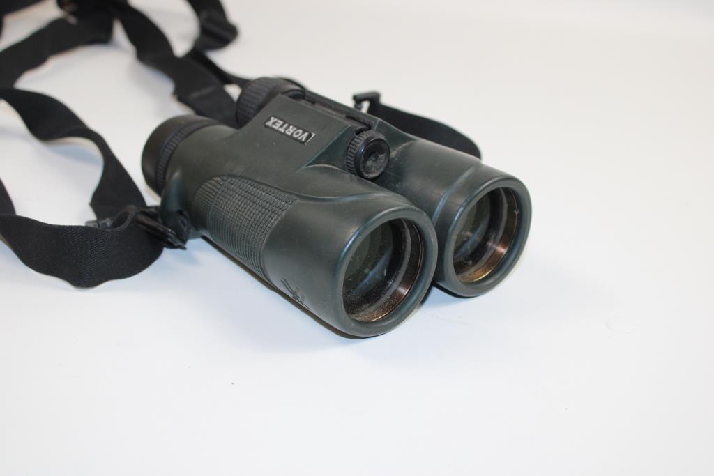 Vortex 10x42 DiamondBack Binoculars, Waterproof Property Room