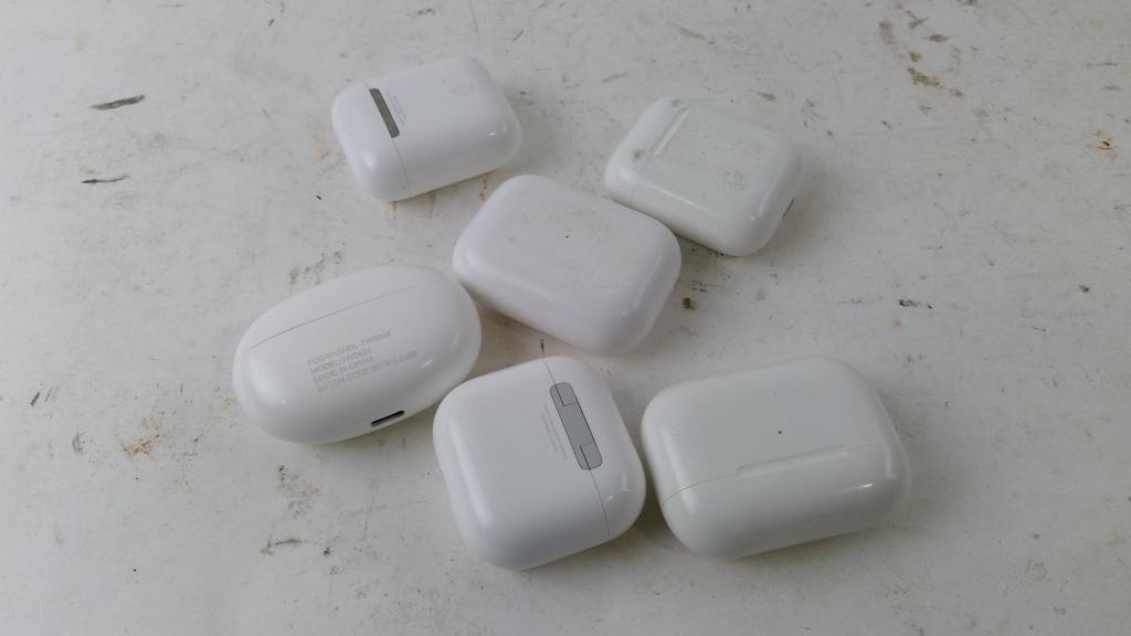 Wireless Earbuds, Apple Earbud Cases, 7 Pieces