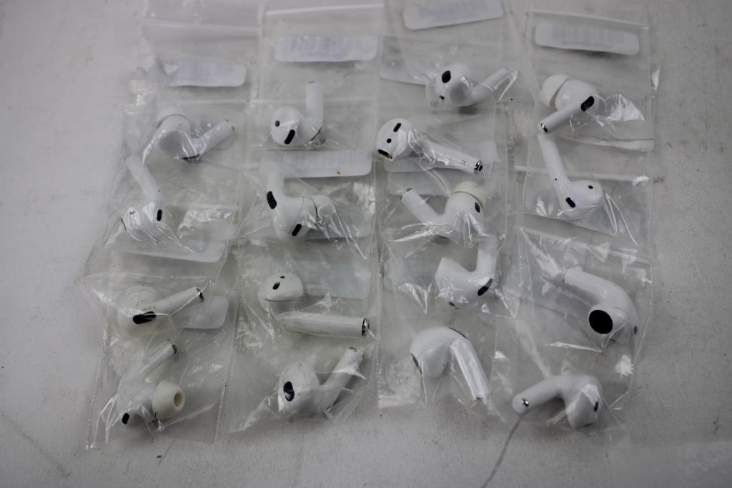 Wireless, Loose Earbuds Bulk - NO PAIRS, SINGLE EARBUDS ONLY, 17 Pieces