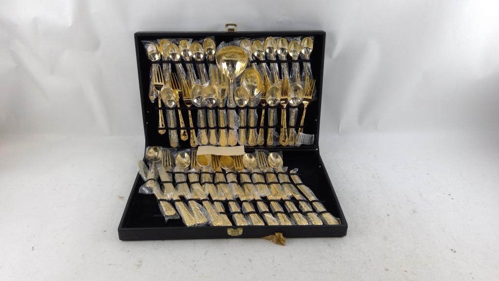 WM Rogers & Son Plated Flatware Set