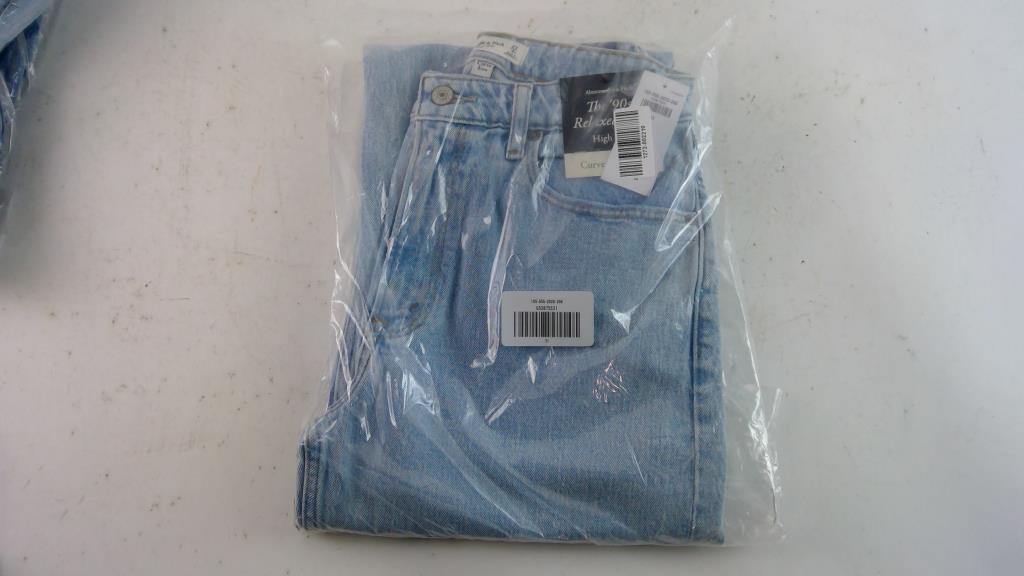 Womens Abercrombie & Fitch Pants, Size 27 Property Room