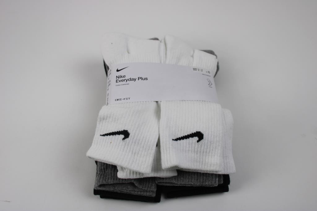 Women's Nike Socks + Alo Yoga Bra | Property Room