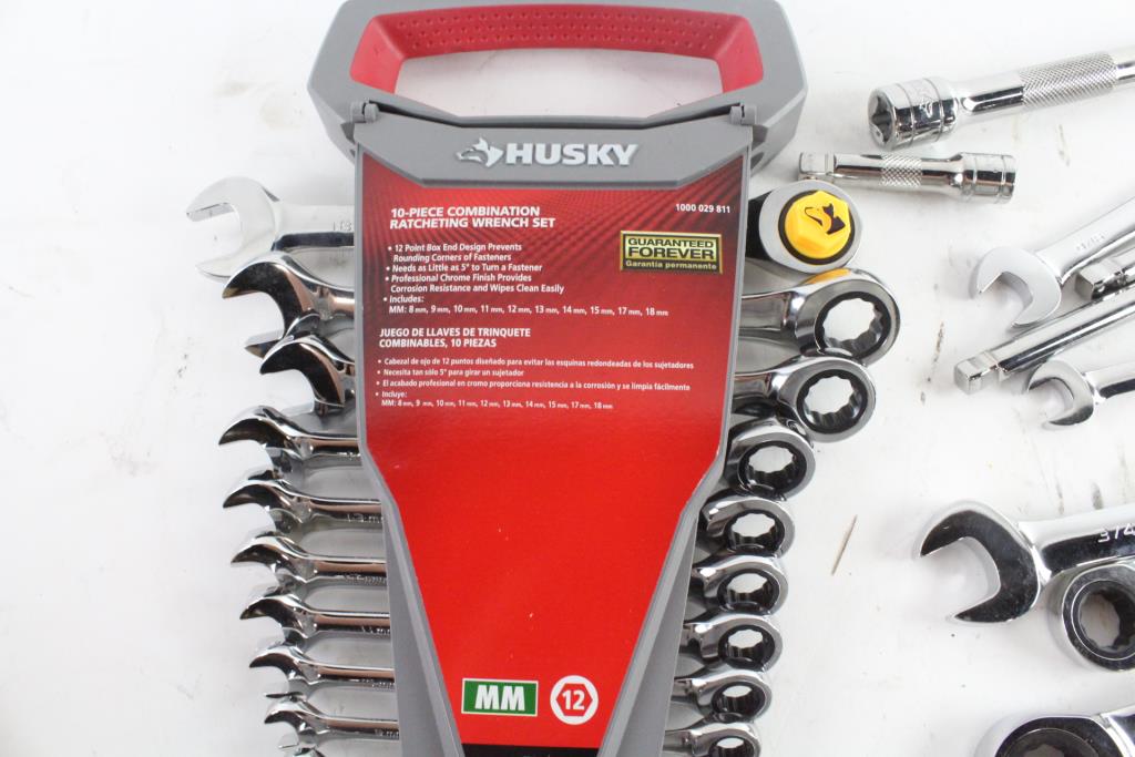 Wrench Set, Extension Bars And More, 18 Pieces Property Room
