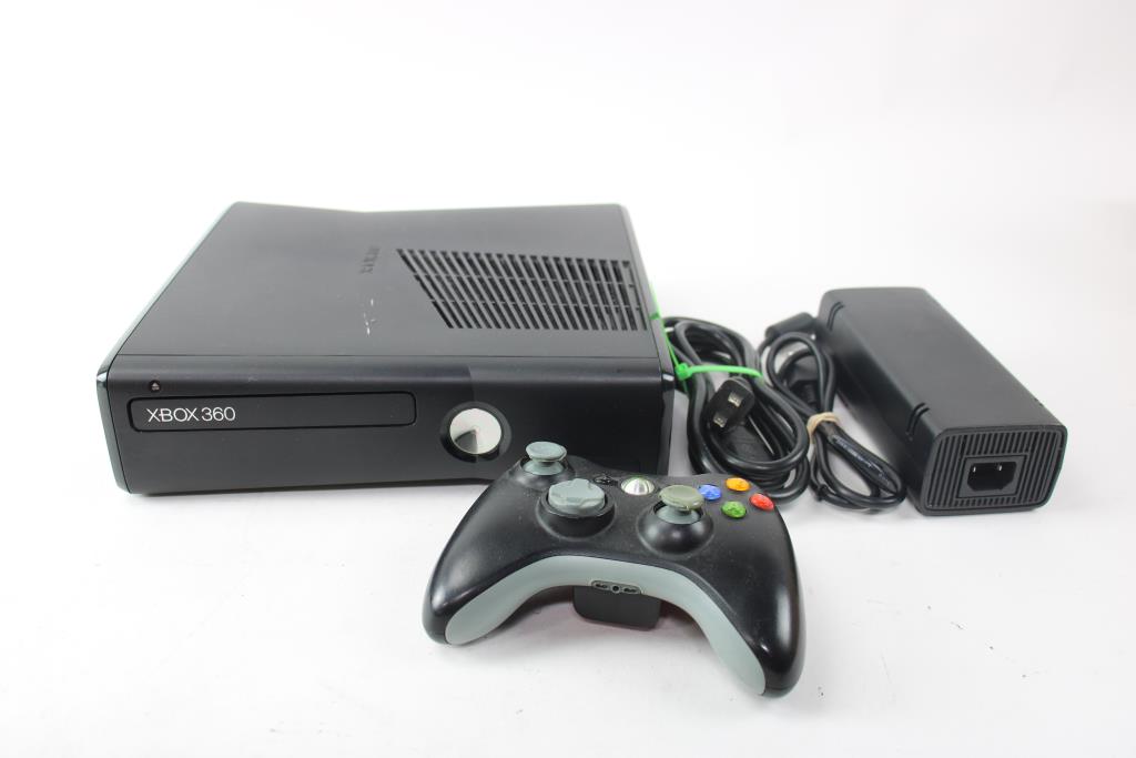 XBOX 360 S Console | Property Room