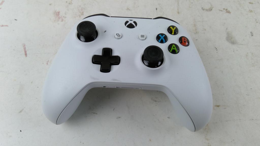 Xbox One Wireless Controller