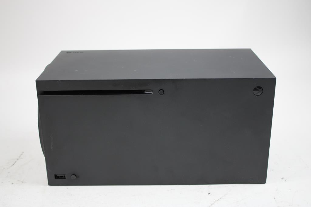 Xbox Series X And Controller