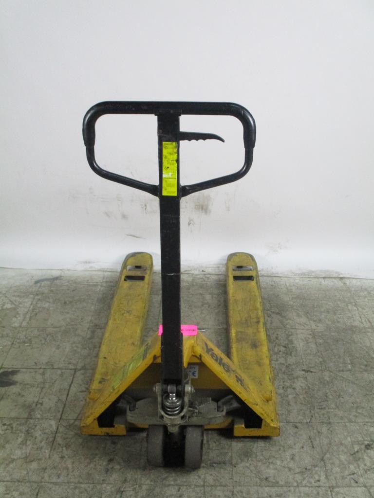 Yale Pallet Jack | Property Room