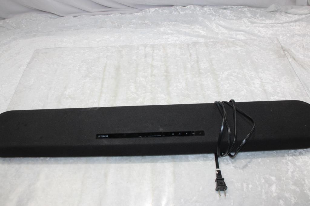 Yamaha Front Surround System Property Room