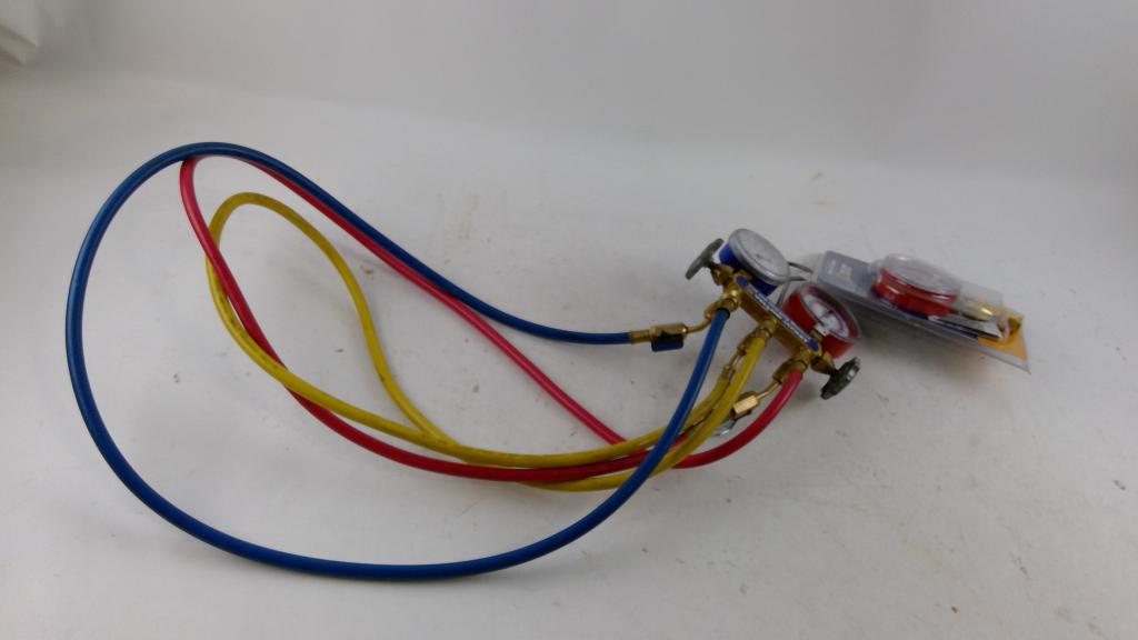 Yellow Jacket Gauge