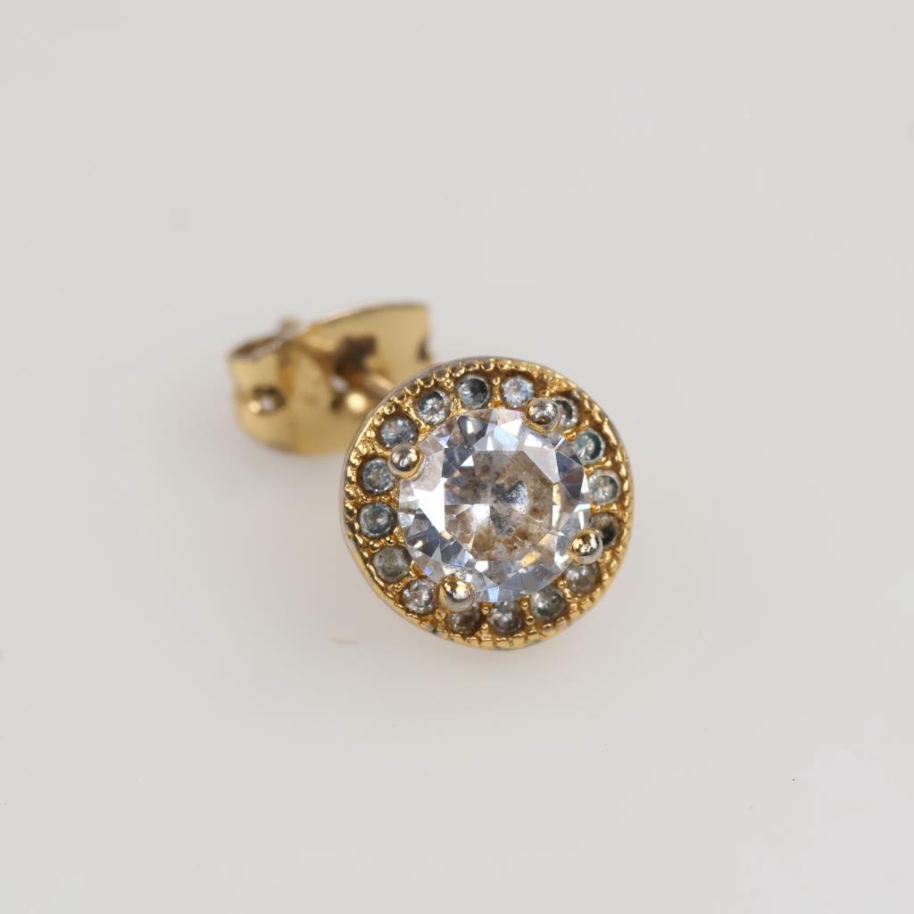 Yellow Metal Clear Stone Fashion Stud Earring